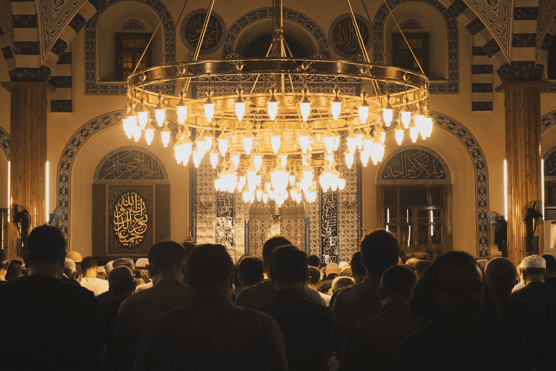 Answers to Everyday Issues – Part 115: Praying at Promised Messiah’s grave, Fajr, prayers of three Ramadan ‘ashrahs and the Fire of Hijaz
