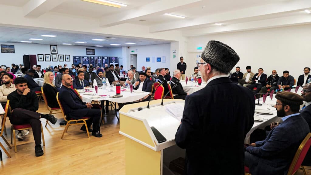 East Midlands Region holds event to celebrate centenary of Fazl Mosque
