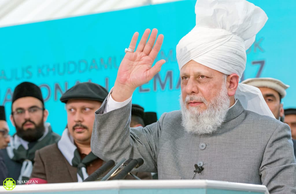 Hazrat Khalifatul Masih V – A loving father, a unique role model