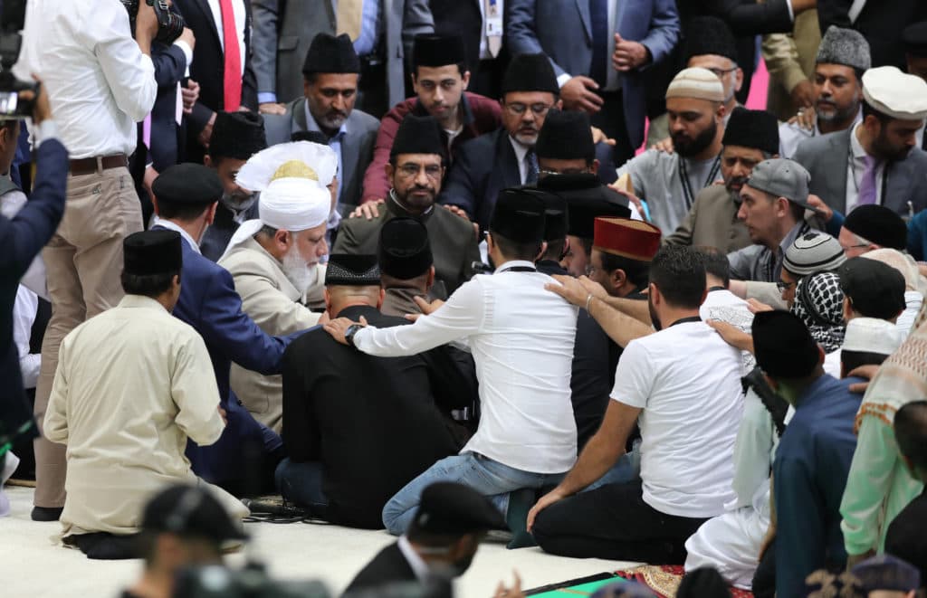 Introduce to the world your Prophet, the most excellent example – Huzoor delivers concluding address at Germany Jalsa