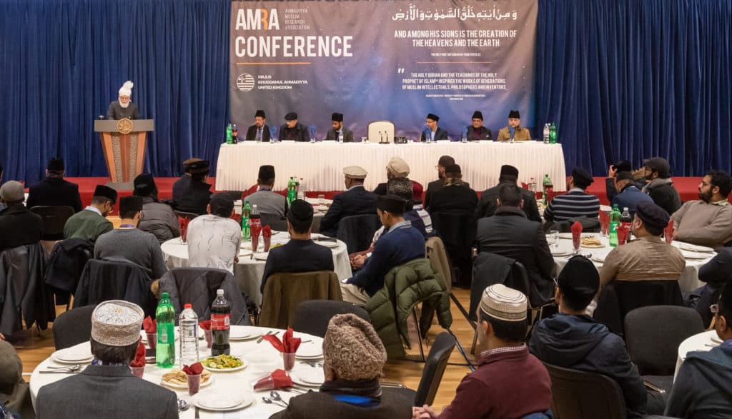 A challenge set for Ahmadi researchers: Hazrat Khalifatul Masih addresses members of AMRA