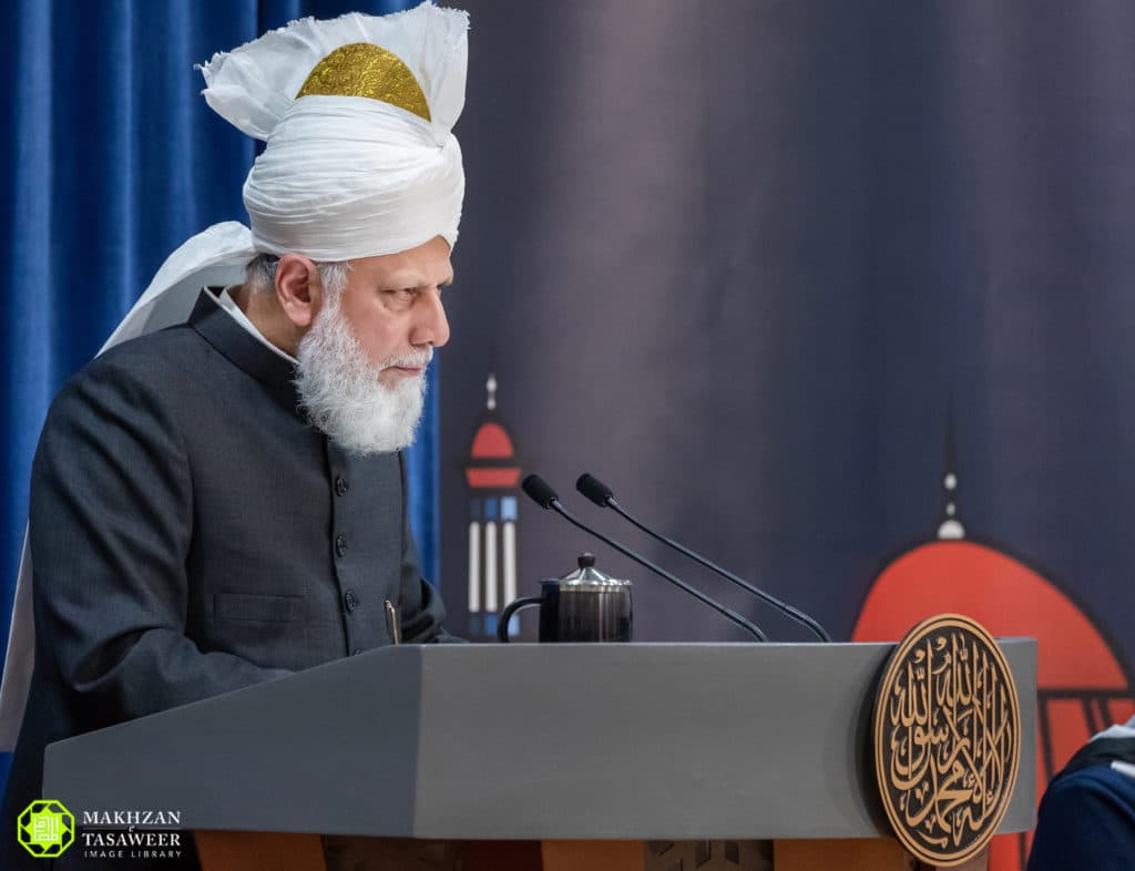 Safeguarding the institution of Khilafat-e-Ahmadiyya – Huzoor addresses UK Khuddam at Qaideen Forum