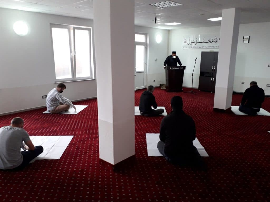 “Surely there is ease after hardship” – Friday prayers commence in Kosovo