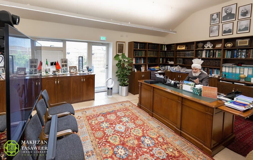 Gambian journalists seek answers for world peace from Hazrat Khalifatul Masih V