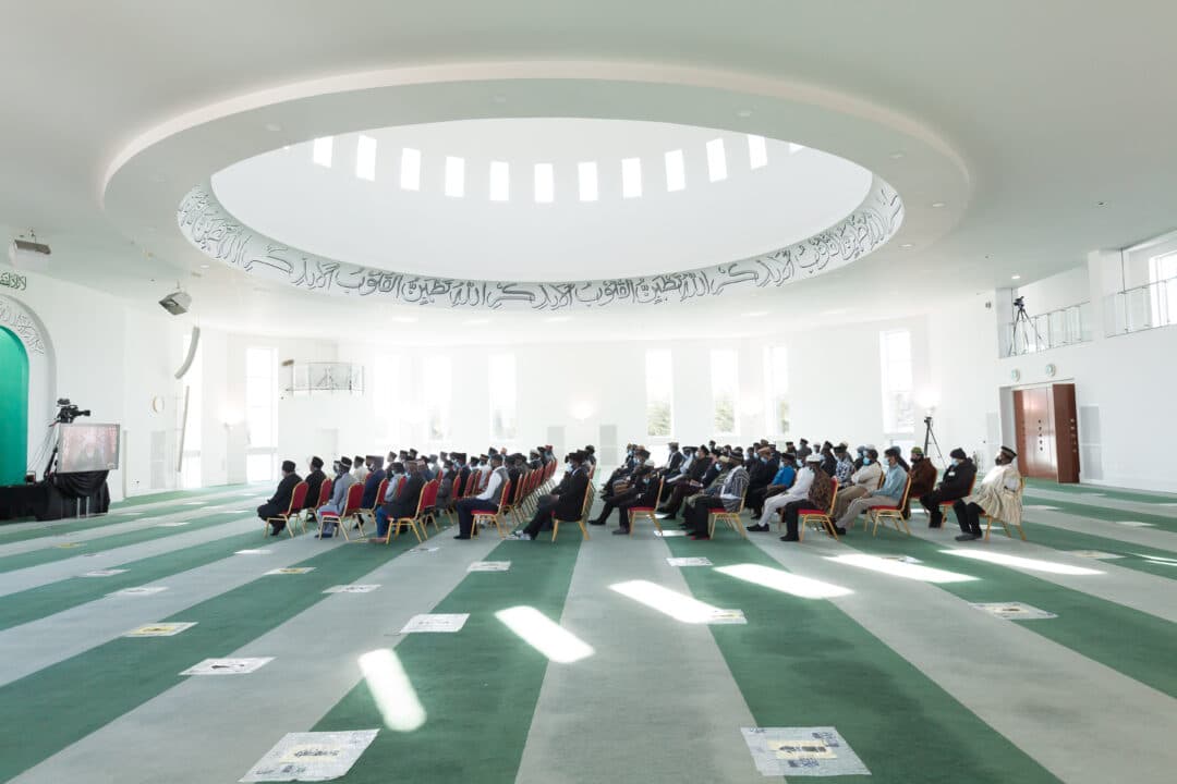 PAAMA UK members reflect on their first-ever virtual mulaqat with Hazrat Khalifatul Masih V