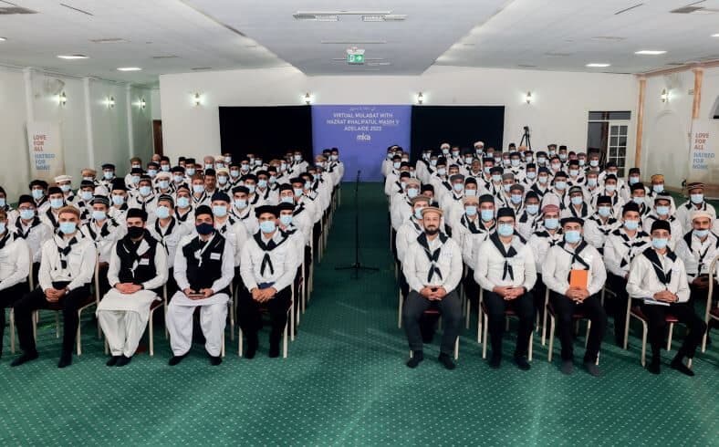‘We must take care of our atfal and khuddam, from childhood through to all stages’: Khuddam in Adelaide, Australia meet with Hazrat Amirul Momineen