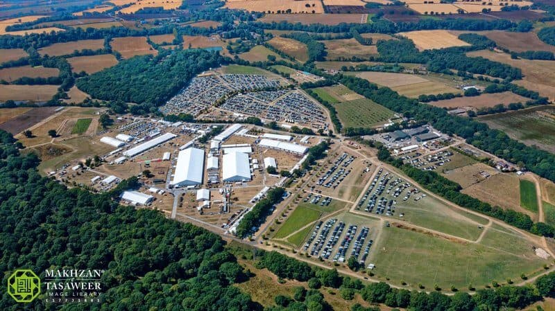 Jalsa Exclusive: ‘Clay ovens, blazing day and night, would fill the hall with heat’