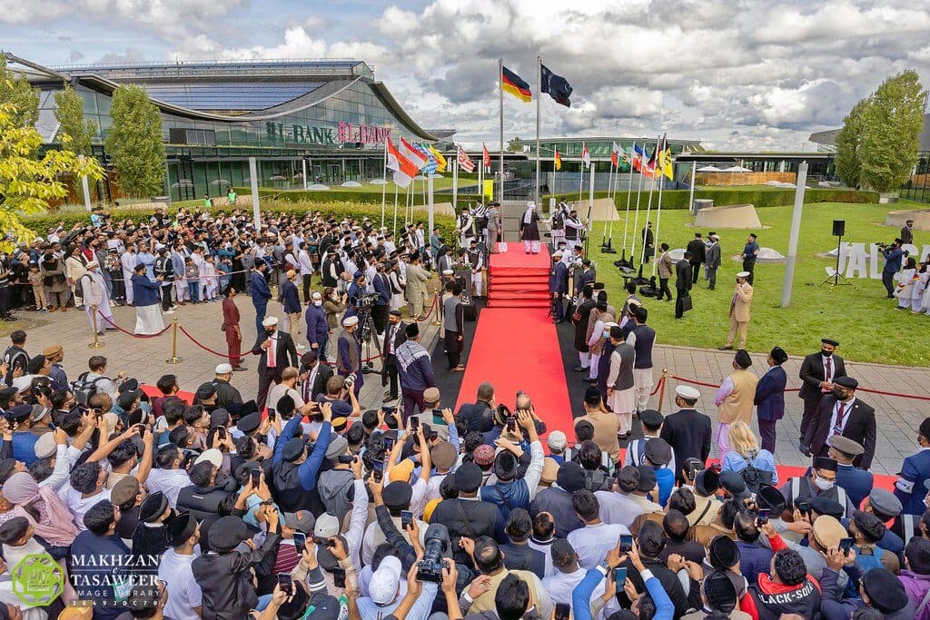 With renewed enthusiasm, prioritise faith over worldly pursuits: Huzoor delivers Friday Sermon at Jalsa Salana Germany 2023
