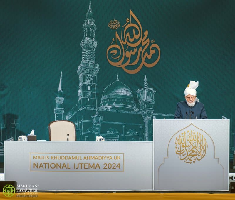 Elevate worship, strengthen morals, and embody truth: Huzoor addresses MKA UK Ijtema 2024