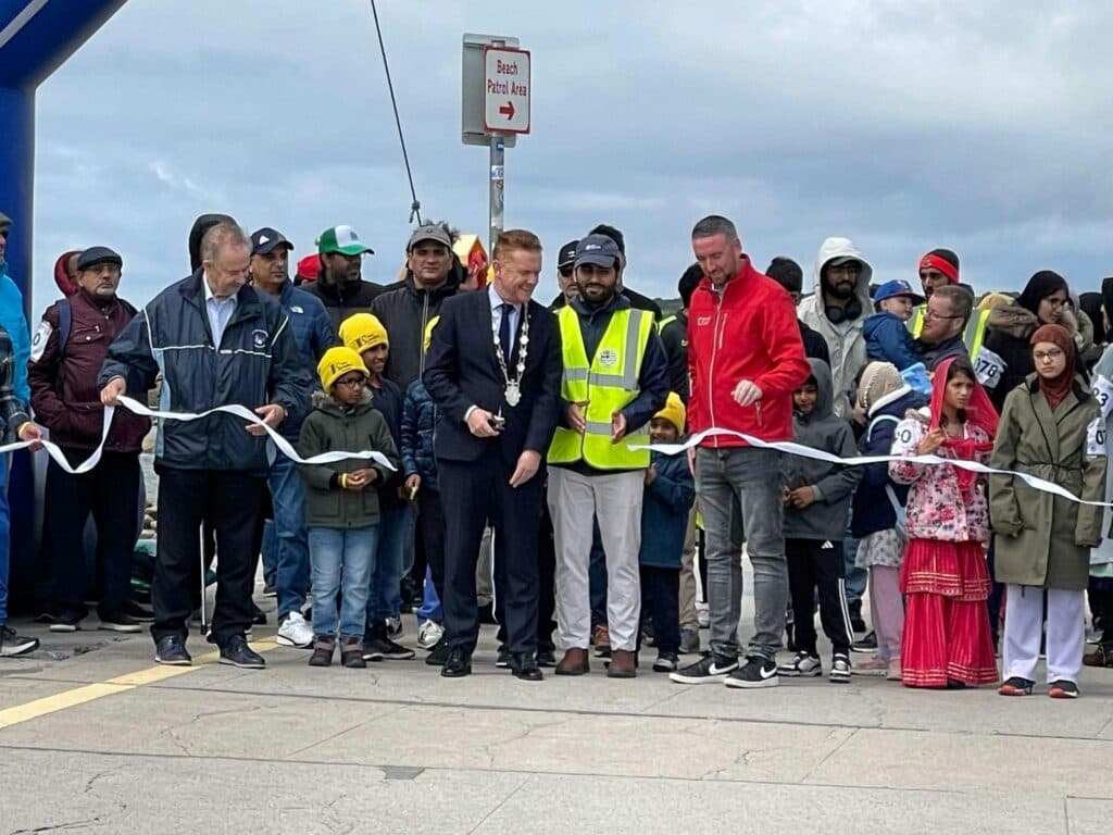 Irish Muslim youth in Galway organise charity walk to support local charities
