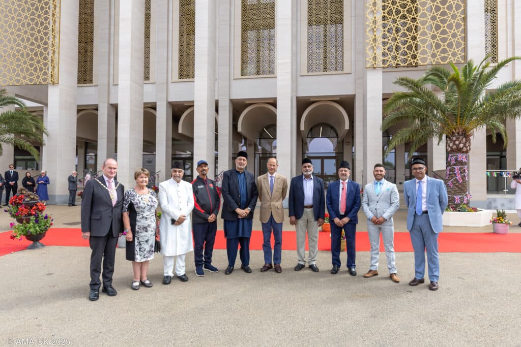HRH The Duke of Edinburgh visits Baitul Futuh Mosque to honour award-winning gardens