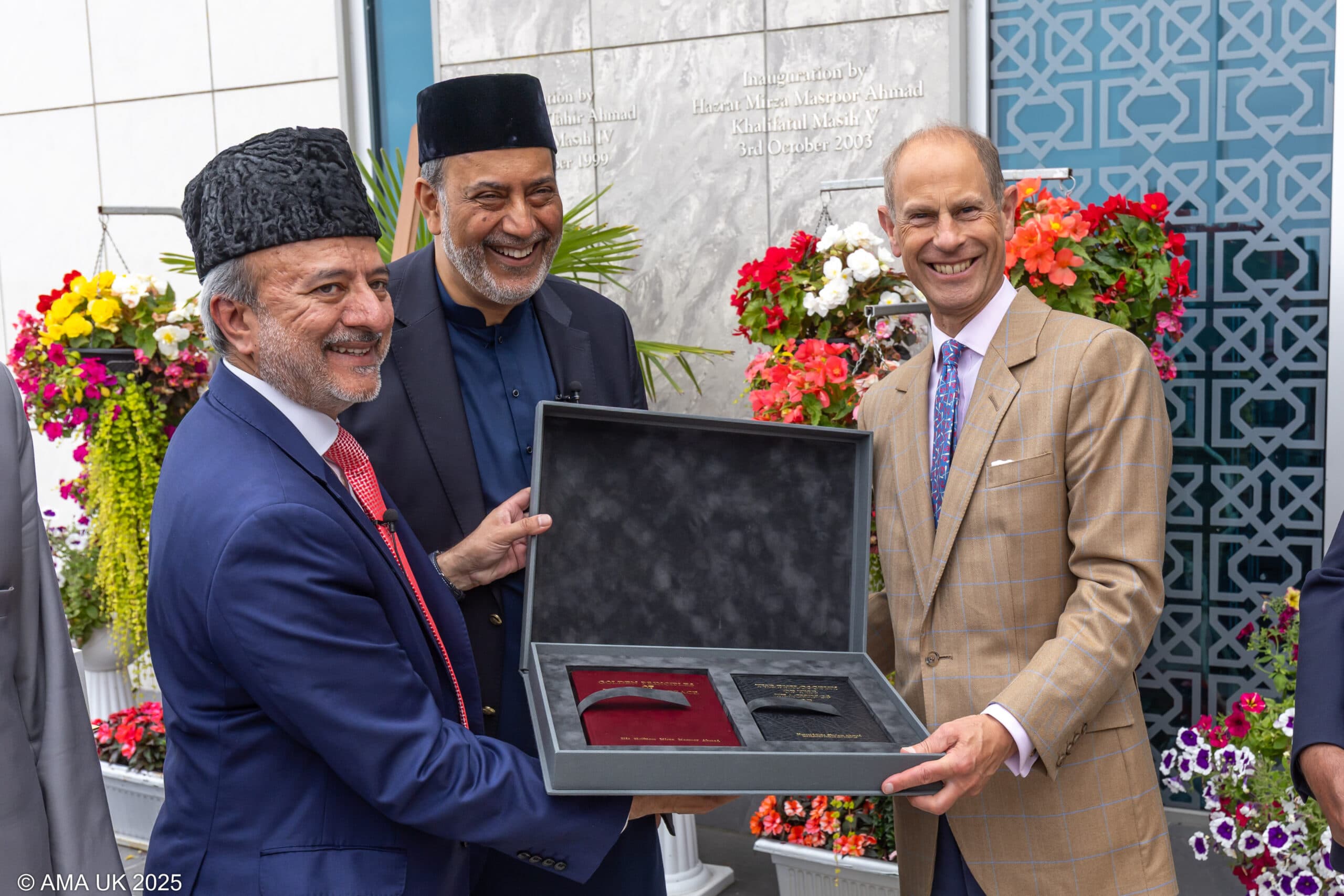 HRH The Duke of Edinburgh visits Baitul Futuh Mosque to honour award-winning gardens