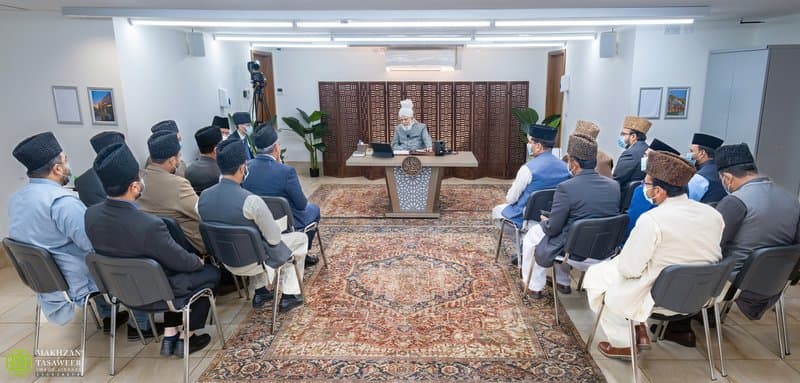 ‘Challenges of the future are immense’: Huzoor guides the lecturers of Jamia Ahmadiyya Germany