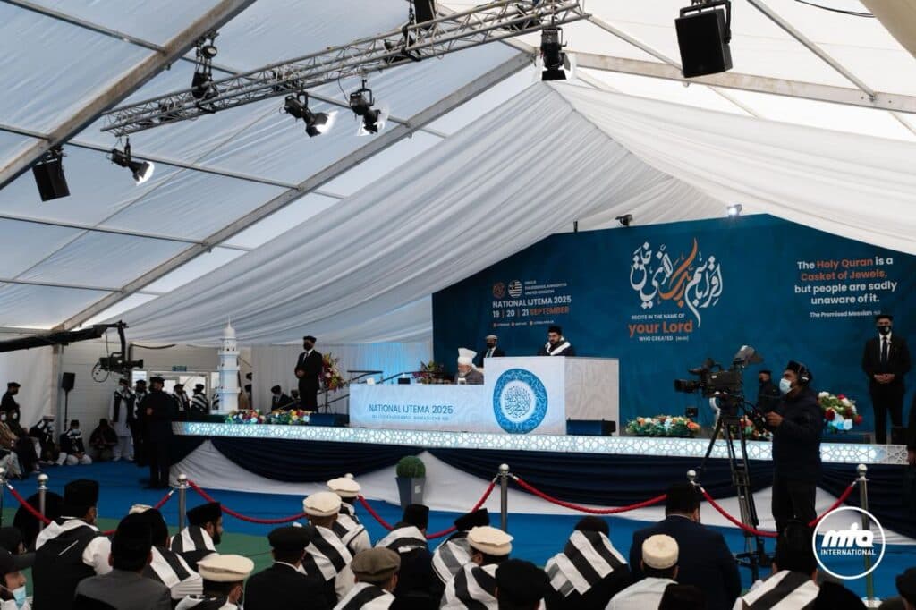 ‘Every Ahmadi youth has the potential to become a shining star of Ahmadiyyat’: Huzoor addresses MKA UK Ijtema 2025