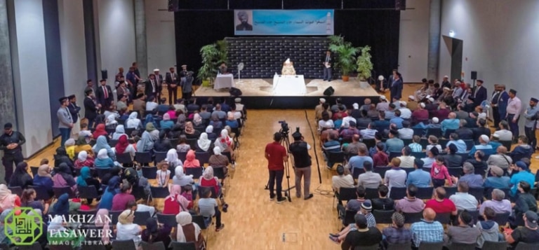 An Audience with Hazrat Khalifatul Masih V a.a. – Uzbek and Lithuanian Guests
