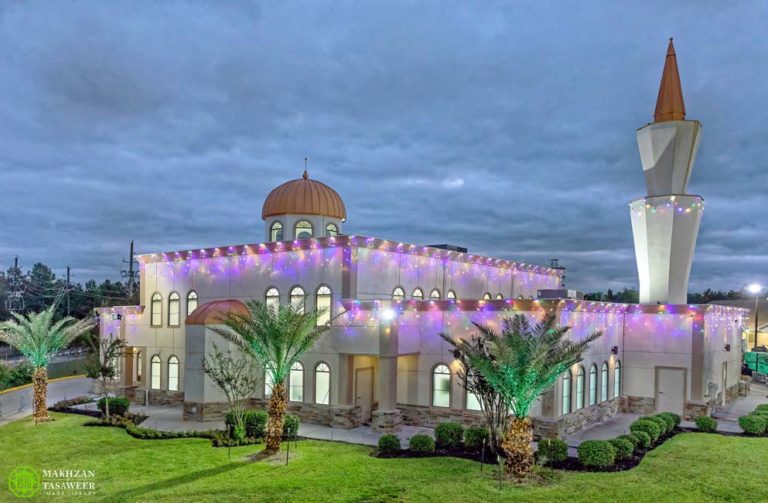 Attributes of True Ahmadis