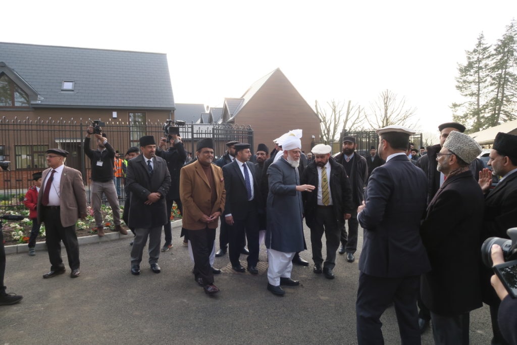 Historic moment – Huzoor moves to new Markaz in Islamabad 1 IMG 1629