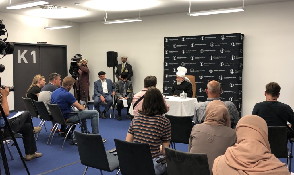 “My philosophy is, if women work outside the shade of men, they flourish better” – Huzoor speaks to German press 1 IMG 1483