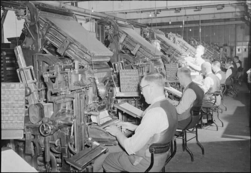 The Makings of a Modern Newspaper the Production of The Daily Mail in Wartime London UK 1944 D20472