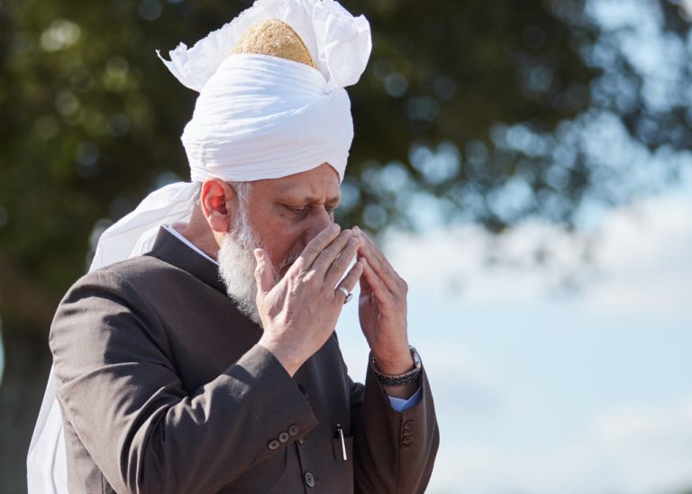“Where an individual weakens, it weakens the collective.” Hazrat Amirul Momineen addresses 2019 Khuddam-ul-Ahmadiyya UK Ijtema