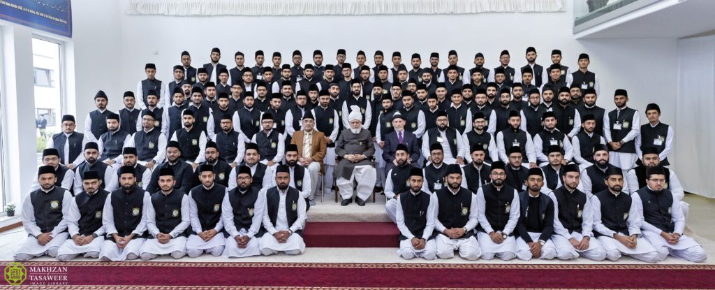 Jamia Ahmadiyya Germany class with Hazrat Khalifatul Masih 2 20191015 91A