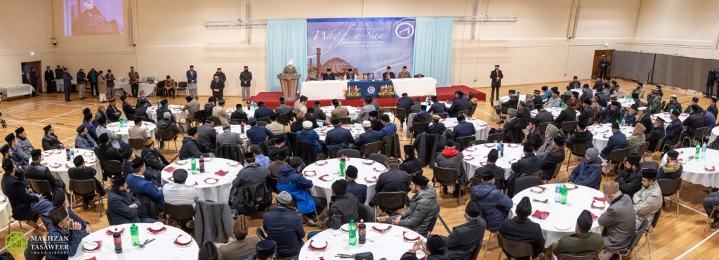 Leading by example: Hazrat Khalifatul Masih V guides worldwide secretaries of Waqf-e-Nau 1 20191207 225239 60E3F51C