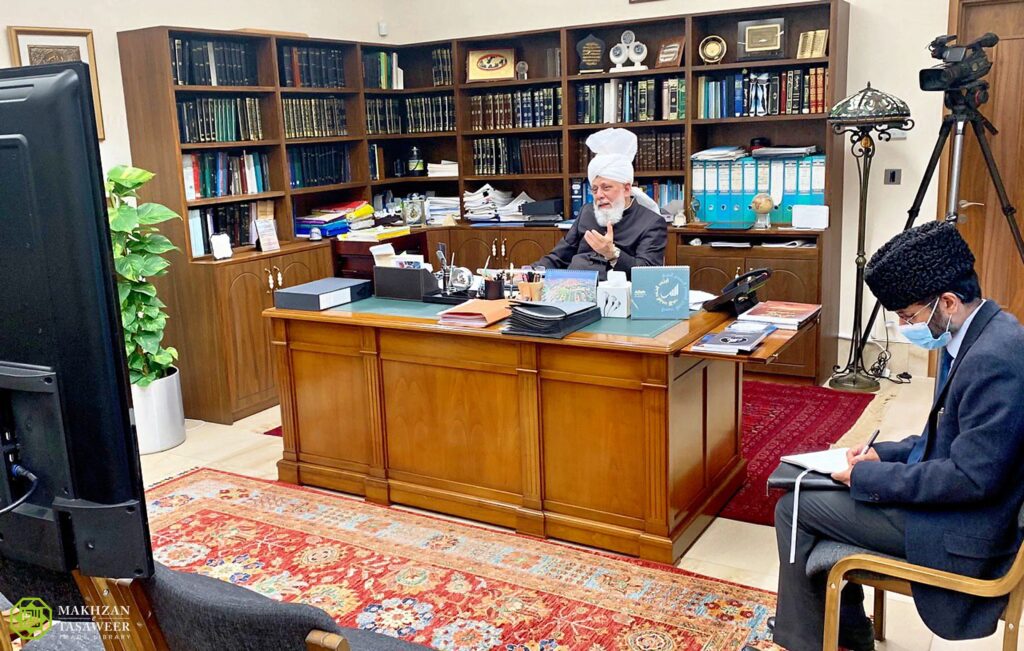 Marking a milestone - How an online mulaqat with Huzoor became possible from Canada 1 094280AF 1