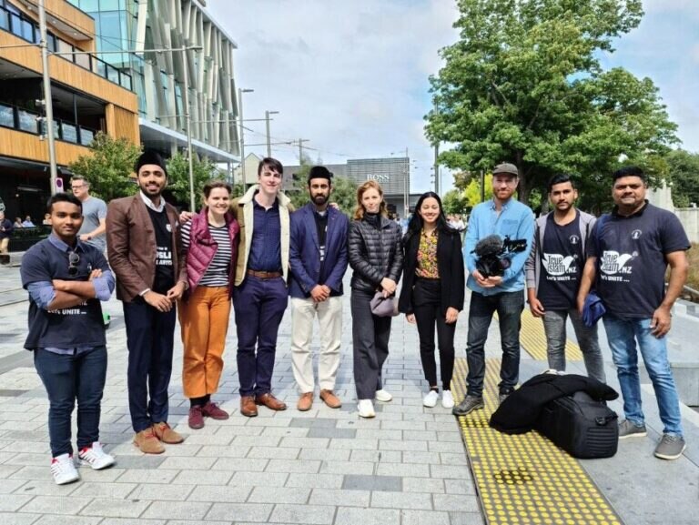 New Zealand: Divine help in preaching Islam