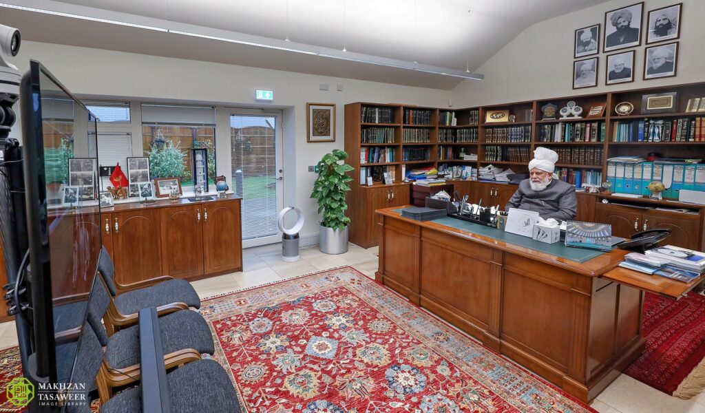 Establish a personal bond with Allah and remember that our tasks are achieved through prayers 2 20201031 130553 2CE7B29B