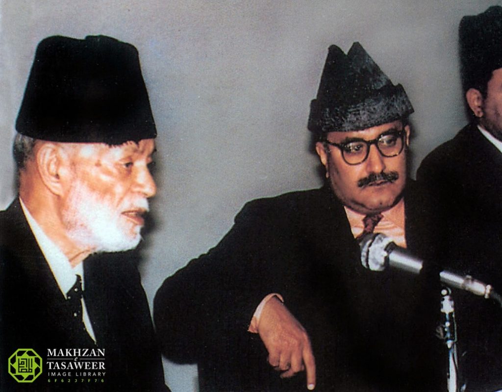 Hazrat Ch Muhammad Zafrulla Khan ra with Dr Abdus Salam sb and Bashir Ahmad Rafiq sb