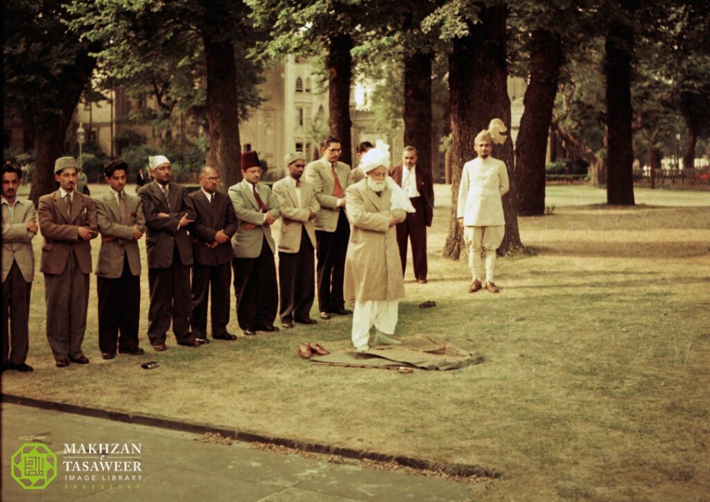 This Week in History: 20-26 August 4 Europe Tour 1955