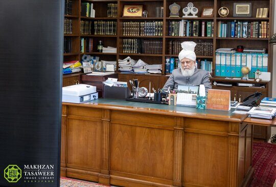 “Our atfal are also very resilient”: Germany atfal in the company of Hazrat Khalifatul Masih 2 rsz 7bfb874f