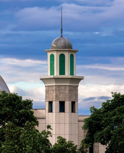 Opinion: Identity crisis? Living as a Muslim in the West 2 Baitul Futuh Mosque