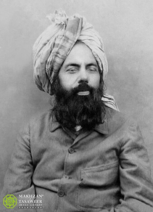 Promised Messiah as 1