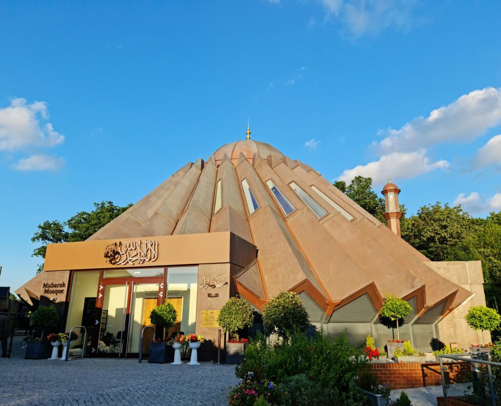 Friday Sermon – Men of Excellence: Hazrat Abu Bakr r.a. (4 March 2022) Friday Sermon – Men of Excellence: Hazrat Abu Bakr r.a. (4 March 2022)