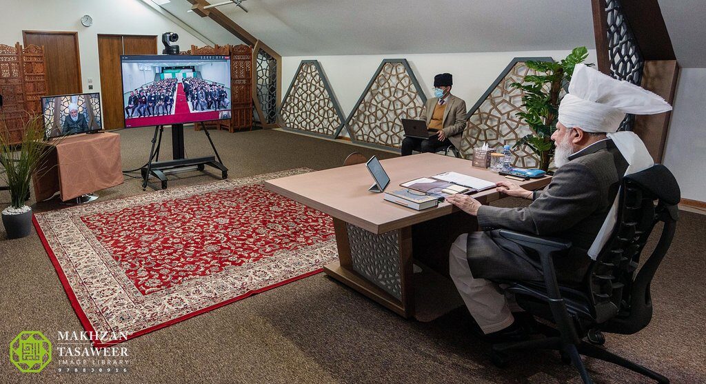 Will Ahmadis face opposition in Europe? Ansarullah from Norway meet Hazrat Khalifatul Masih V 2 20230129 10E3546B