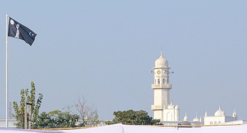Liwa e Ahmadiyya and Minarat ul Massih