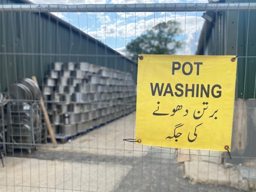 pot washing