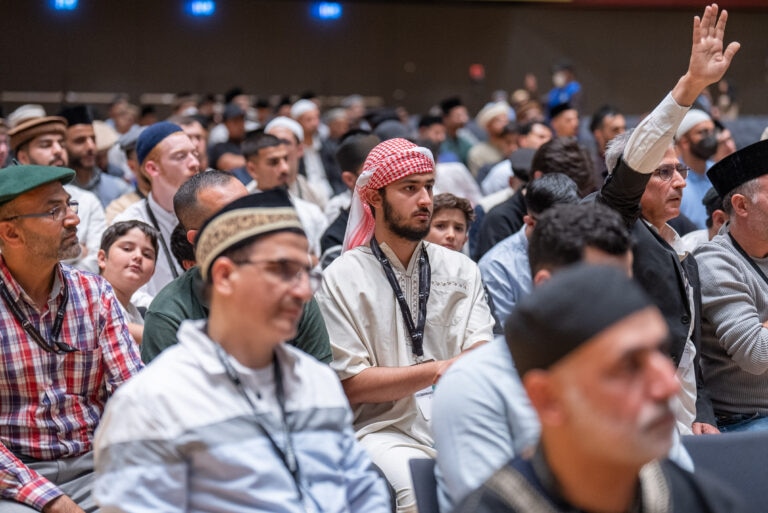 Arab Ahmadis blessed with meeting Hazrat Khalifatul Masih V at Jalsa Salana Germany