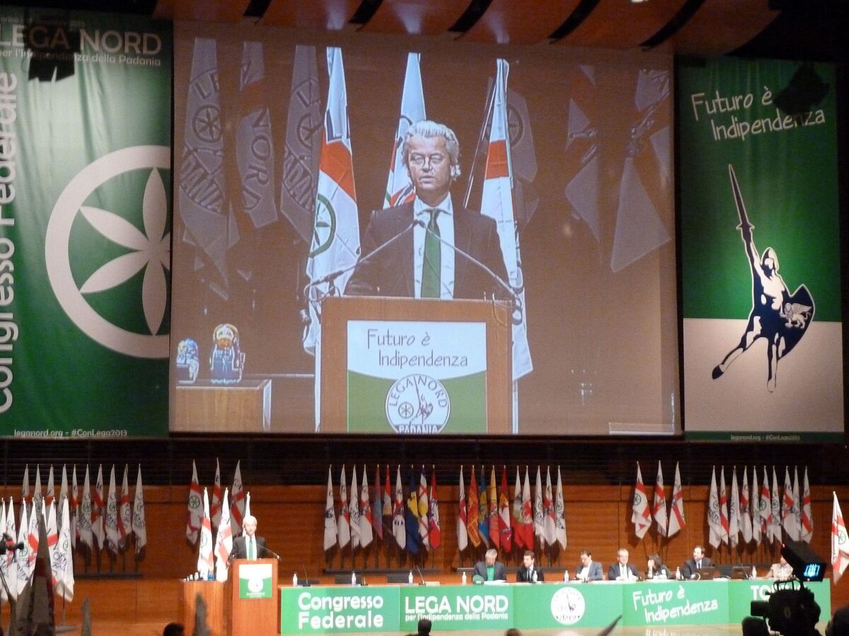 Recalling Huzoor&rsquo;s words amid Geert Wilders&rsquo; &lsquo;victory&rsquo; in Dutch elections