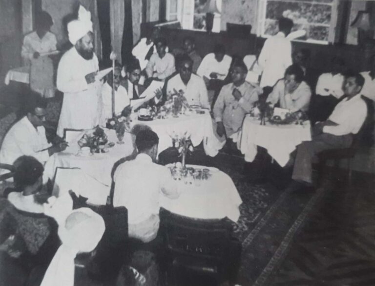 Unity, sacrifice and tabligh: Hazrat Musleh-e-Maud’s advice to Muslim youth and journalists during a press conference in Karachi, 1950