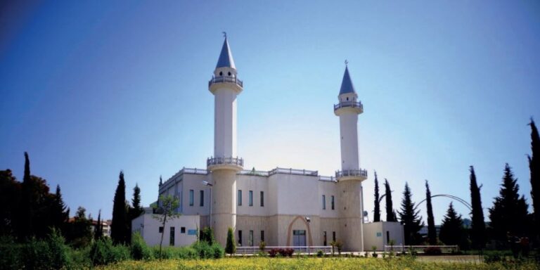 16th Jalsa Salana held in Albania