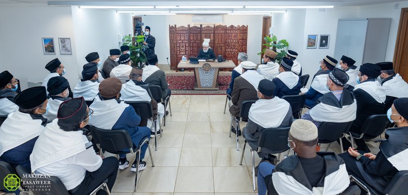 Implement existing guidance before seeking new counsel: Members of Majlis Ansarullah Finland meet Huzoor 1 Implement existing guidance before seeking new counsel: Members of Majlis Ansarullah Finland meet Huzoor