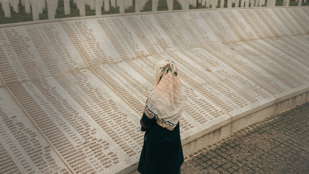 Opinion: Healing the wounds of war through Khilafat-e-Ahmadiyya 1 Opinion – Healing the wounds of war through Khilafat-e-Ahmadiyya