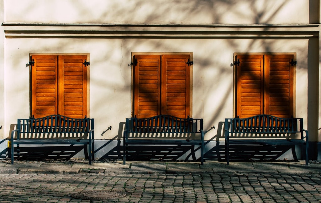 Answers to Everyday Issues – Part 81: Khul‘, music, children’s rights, irrevocable talaq and Darwinism 4 bench
