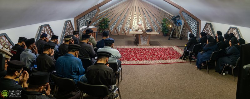Know your audience and create programmes accordingly: Staff of MTA International’s Canada Studios receive guidance from Huzoor 1 Know your audience and create programmes accordingly: Staff of MTA International’s Canada Studios receive guidance from Huzoor