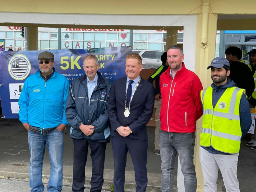 Irish Muslim youth in Galway organise charity walk to support local charities 2 Irish Muslim youth in Galway organise charity walk to support local charities