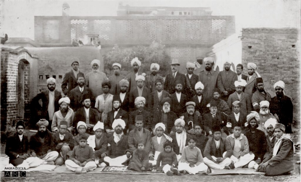 Centenary of the Ahmadiyya Mission in Indonesia: The early years and press coverage 14 47 Languages Qadian Jalsa