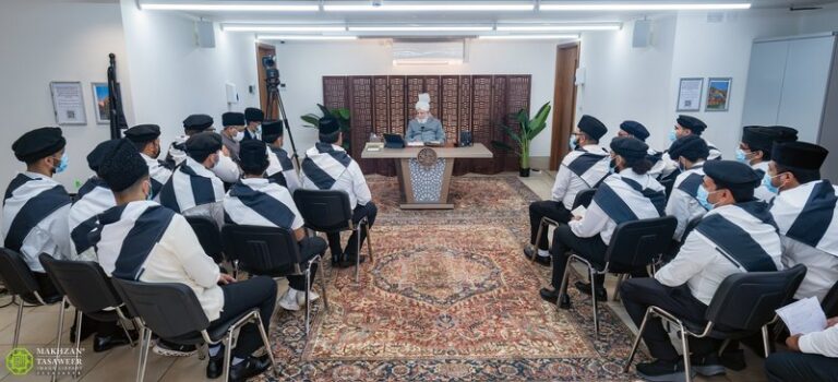 True spirit of service: Khuddam from USA’s Midwest Region meet Huzoor