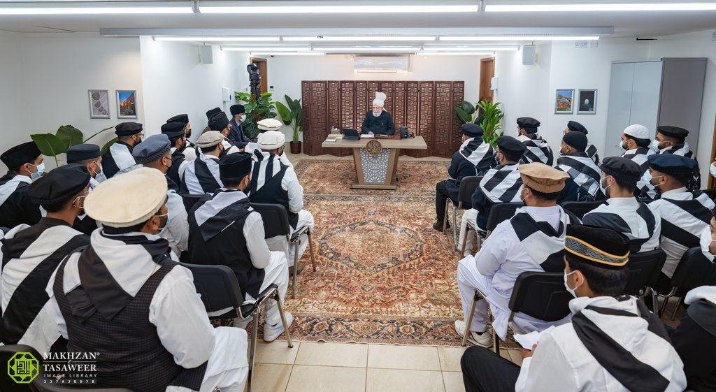 ‘Salat is the pillar of faith’: Khuddam from Germany’s Schleswig-Holstein Region meet Huzoor